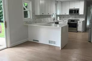 1106 Waukegan Rd, Deerfield, IL 60015 - Photo 9