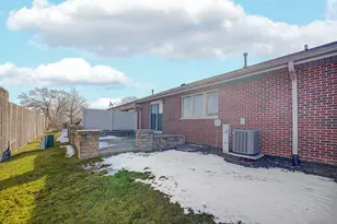 4742 W Orchard View Ct, Alsip, IL 60803 - Photo 21