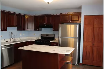 1396 Carriage Way, Roselle, IL 60172 - Photo 3