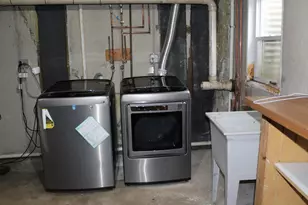 1396 Carriage Way, Roselle, IL 60172 - Photo 13