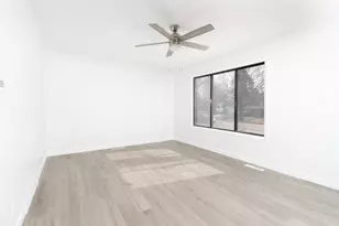 766 Windsor Dr, Crystal Lake, IL 60014 - Photo 3