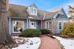 4 Steeple Chase Ln, Northfield, IL 60093 - Photo 3