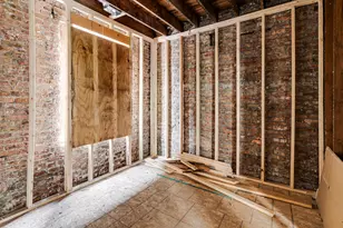 3024 E Cheltenham Pl, Chicago, IL 60649 - Photo 7