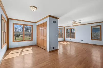 5573 Barnwood Drive, Gurnee, IL 60031 - Photo 7