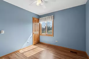 5573 Barnwood Dr, Gurnee, IL 60031 - Photo 17