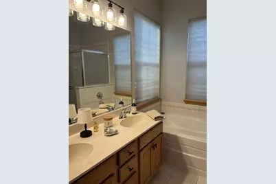 16300 Crescent Lake Drive, Crest Hill, IL 60403 - Photo 13