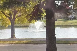 16300 Crescent Lake Dr, Crest Hill, IL 60403 - Photo 11