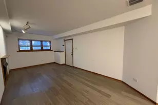 1969 W Evergreen Ave, Chicago, IL 60622 - Photo 3