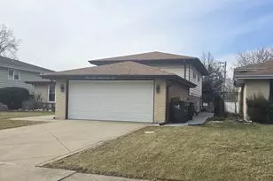 16916 Kimbark Ave, South Holland, IL 60473 - Photo 3