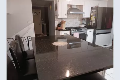 16916 Kimbark Avenue, South Holland, IL 60473 - Photo 11