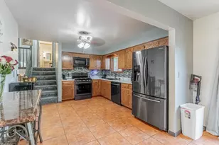 921 N Grace St, Lombard, IL 60148 - Photo 7