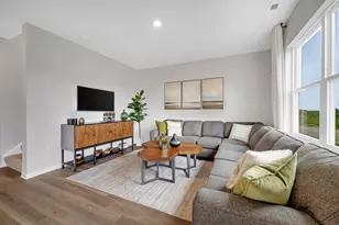 2581 Tahoe ln, Pingree Grove, IL 60140 - Photo 5