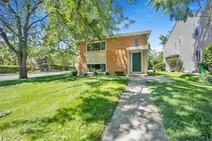 27W180 Cooley Ave, Winfield, IL 60190 - Photo 1