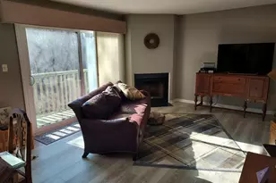 787 Oak Hill Rd, Lake Barrington, IL 60010 - Photo 7