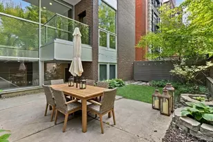 2323 N Leavitt St, Chicago, IL 60647 - Photo 27