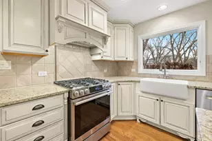 320 Fox Hunt Trail, Barrington, IL 60010 - Photo 9