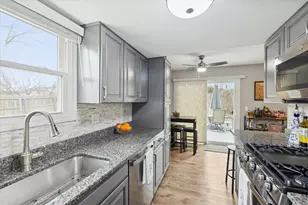 2198 Wildwood Ln, Hanover Park, IL 60133 - Photo 7