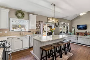 31696 N Borre Dr, Lakemoor, IL 60051 - Photo 11