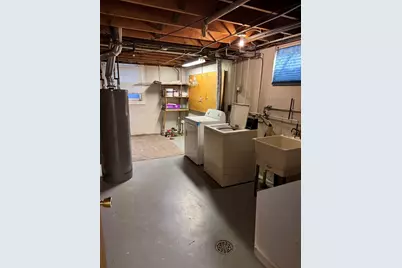 207 N Lord Avenue, Carpentersville, IL 60110 - Photo 9