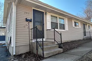 207 N Lord Ave, Carpentersville, IL 60110 - Photo 1