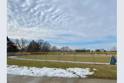 556 Orchard Court, Des Plaines, IL 60016 - Photo 17