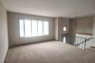 830 Division St, South Elgin, IL 60177 - Photo 13