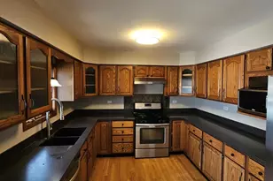 830 Division St, South Elgin, IL 60177 - Photo 17