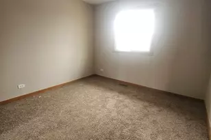 830 Division St, South Elgin, IL 60177 - Photo 9