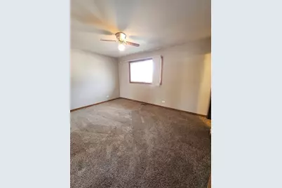 830 Division Street, South Elgin, IL 60177 - Photo 21