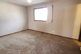 830 Division St, South Elgin, IL 60177 - Photo 21