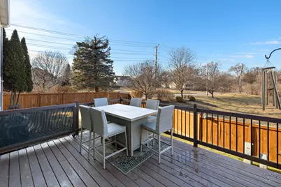 680 Blackthorn Drive, Crystal Lake, IL 60014 - Photo 33