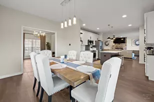 680 Blackthorn Dr, Crystal Lake, IL 60014 - Photo 3