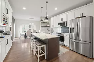 680 Blackthorn Dr, Crystal Lake, IL 60014 - Photo 9