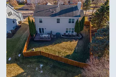 680 Blackthorn Drive, Crystal Lake, IL 60014 - Photo 25