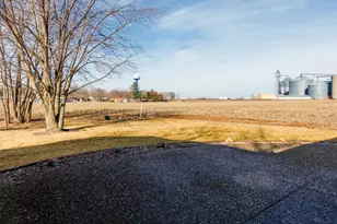 113 N 2nd St, Mclean, IL 61754 - Photo 29