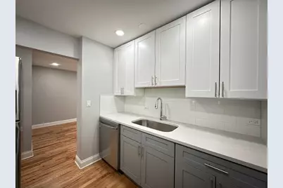 6954 N Sheridan Road #410, Chicago, IL 60626 - Photo 5