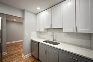 6954 N Sheridan Rd, Chicago, IL 60626 - Photo 5