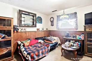 8 E Rollins Rd, Round Lake Beach, IL 60073 - Photo 11