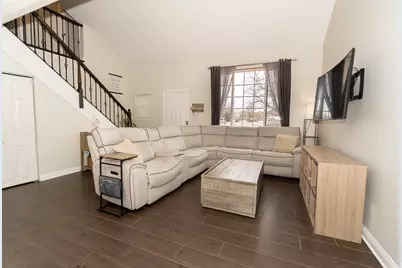 175 N Clare Court, Wood Dale, IL 60191 - Photo 5