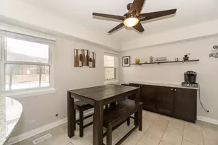 175 N Clare Ct, Wood Dale, IL 60191 - Photo 11