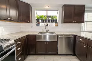 175 N Clare Ct, Wood Dale, IL 60191 - Photo 9