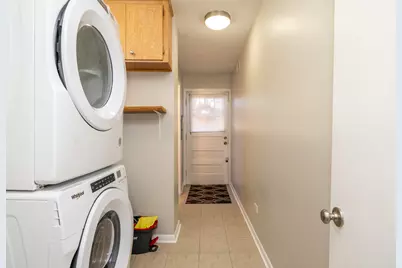 8953 Central Park Avenue, Evanston, IL 60203 - Photo 13