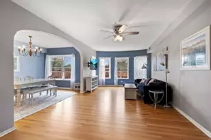 7631 N Bosworth Ave, Chicago, IL 60626 - Photo 3