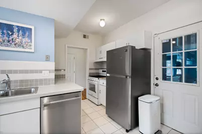 7631 N Bosworth Avenue #2S, Chicago, IL 60626 - Photo 11