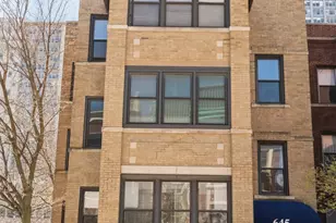 645 W Bittersweet Pl, Chicago, IL 60613 - Photo 19