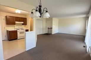 151 Brookston Dr, Schaumburg, IL 60193 - Photo 7