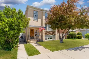 5311 N Northwest Hwy, Chicago, IL 60630 - Photo 1