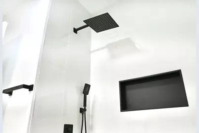 8040 S Rhodes Avenue, Chicago, IL 60619 - Photo 7