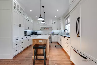 2419 Center Avenue, Northbrook, IL 60062 - Photo 9