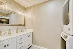 1714 N 79th Ct, Elmwood Park, IL 60707 - Photo 9